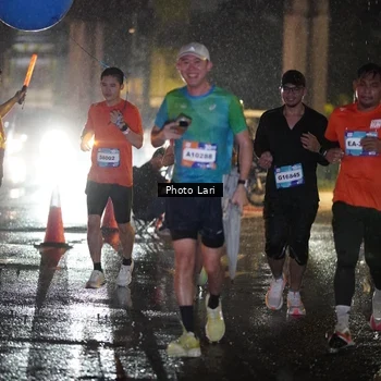 Runner Photo 7639990