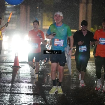 Runner Photo 7639993