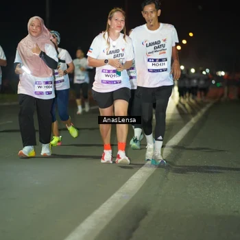 Runner Photo 7640039