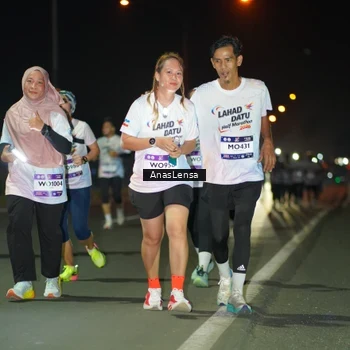 Runner Photo 7640041