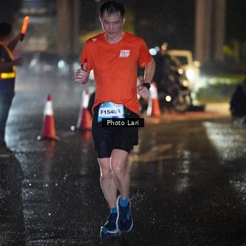 Runner Photo 7640042