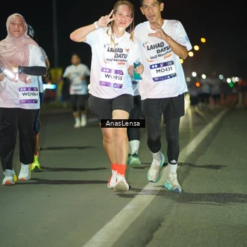 Runner Photo 7640072