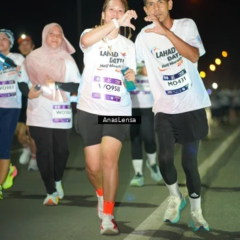 Runner Photo 7640074