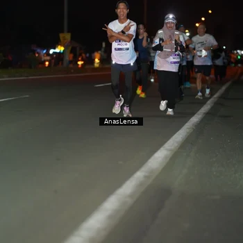 Runner Photo 7640115