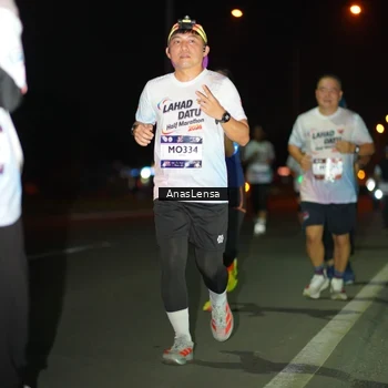 Runner Photo 7640163