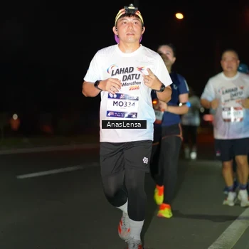 Runner Photo 7640184