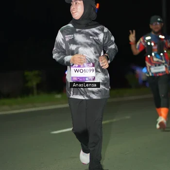 Runner Photo 7640277