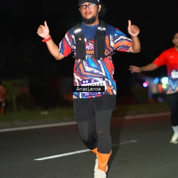 Runner Photo 7640286