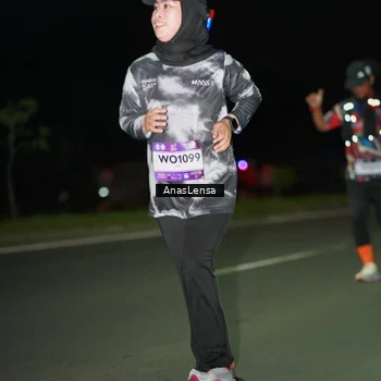 Runner Photo 7640287