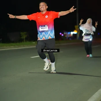 Runner Photo 7640330