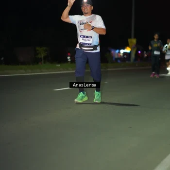 Runner Photo 7640363
