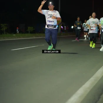 Runner Photo 7640372