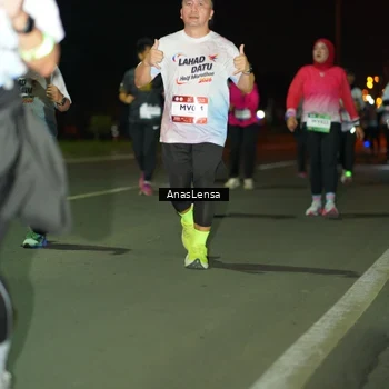 Runner Photo 7640420