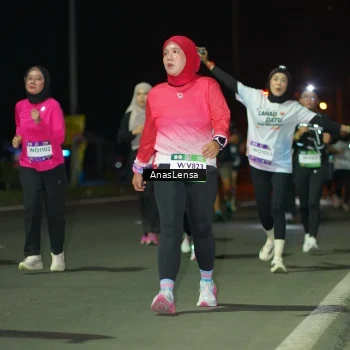 Runner Photo 7640450