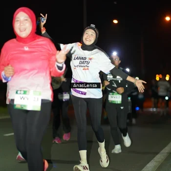 Runner Photo 7640466