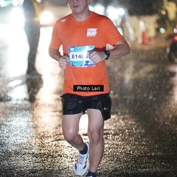 Runner Photo 7640483