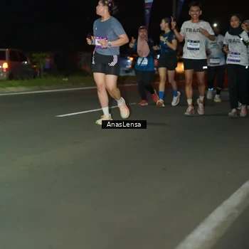 Runner Photo 7640554