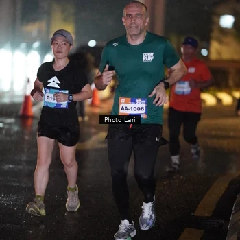Runner Photo 7640564