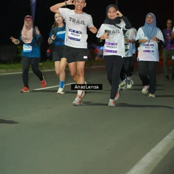 Runner Photo 7640591