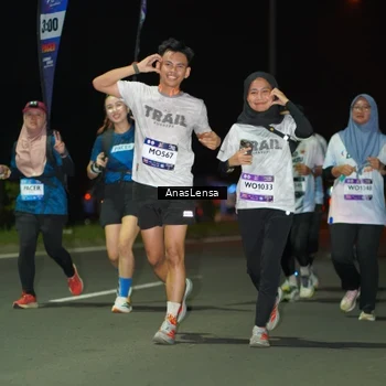 Runner Photo 7640593