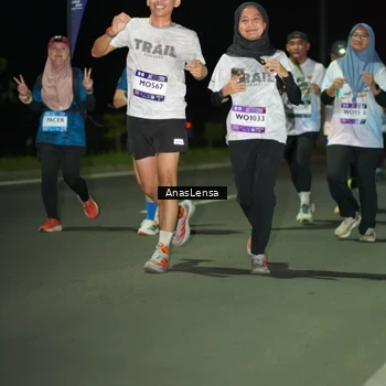 Runner Photo 7640594