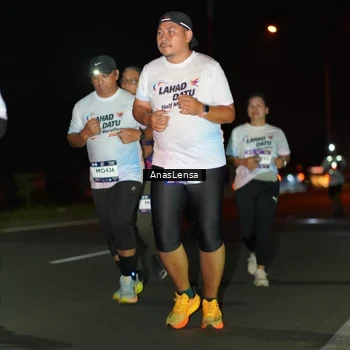 Runner Photo 7640632