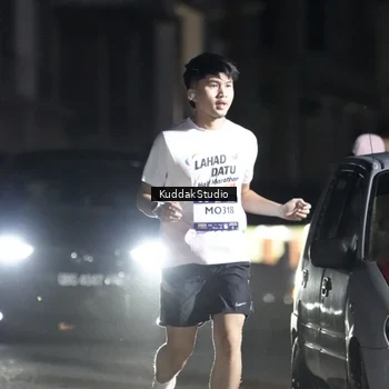 Runner Photo 7640655