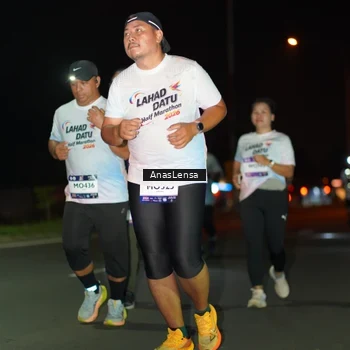Runner Photo 7640671