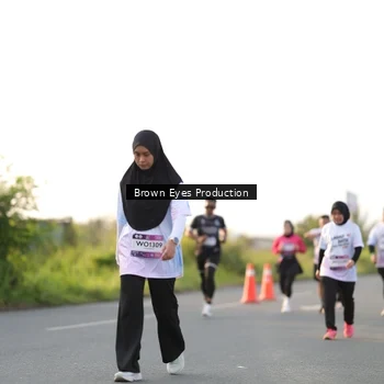 Runner Photo 7640674