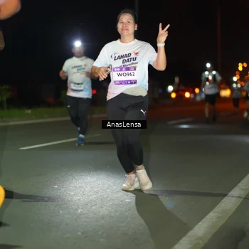 Runner Photo 7640676