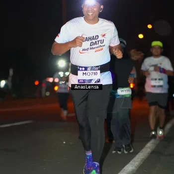 Runner Photo 7640682