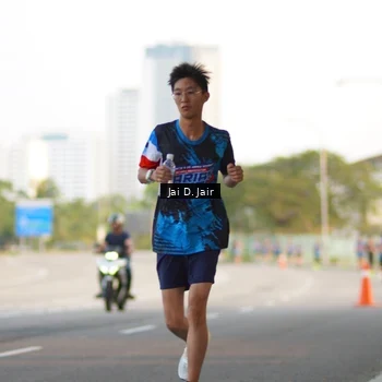 Runner Photo 7640689
