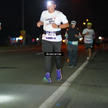 Runner Photo 7640694