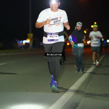 Runner Photo 7640738