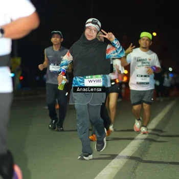 Runner Photo 7640748