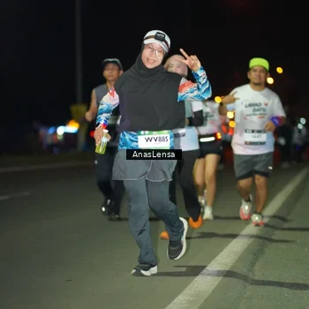 Runner Photo 7640750