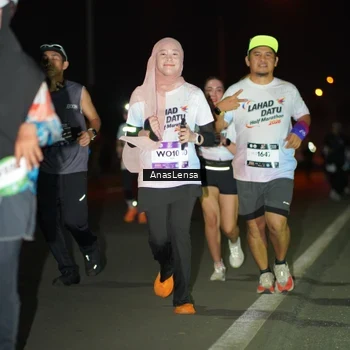Runner Photo 7640825