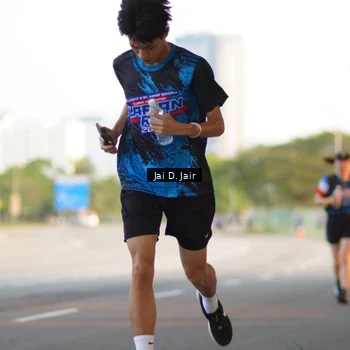 Runner Photo 7640860