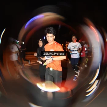 Runner Photo 7640865