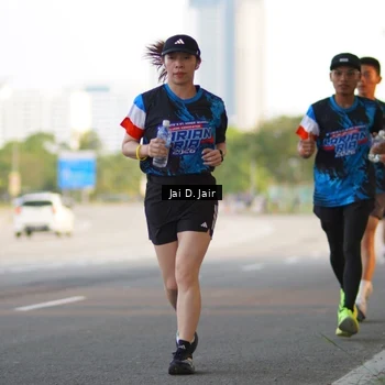 Runner Photo 7640872