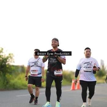 Runner Photo 7640893