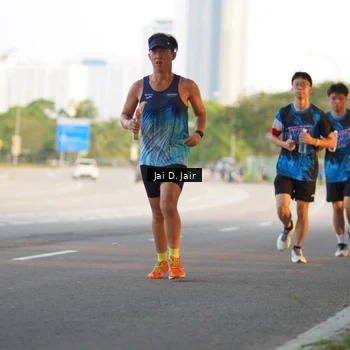 Runner Photo 7640913