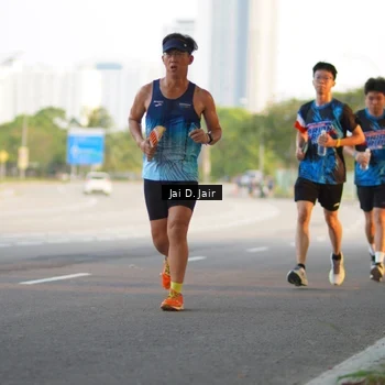 Runner Photo 7640936