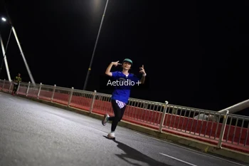 Runner Photo 764097
