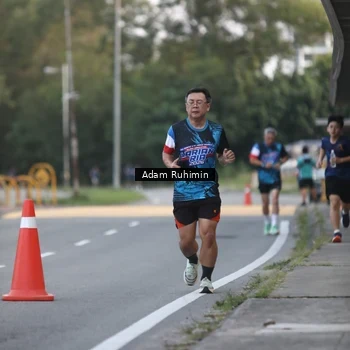 Runner Photo 7640971