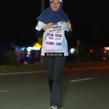 Runner Photo 7640993