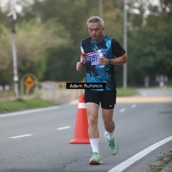 Runner Photo 7641003