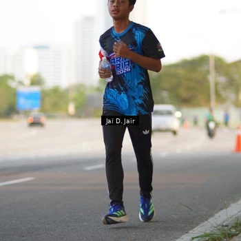 Runner Photo 7641006