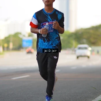 Runner Photo 7641012