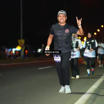 Runner Photo 7641018